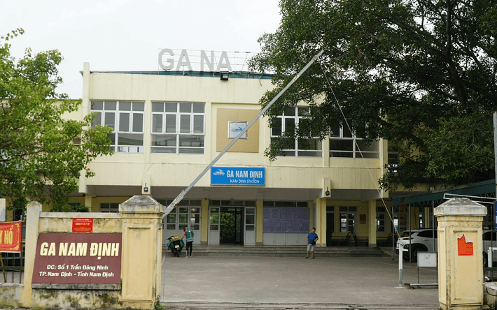 Ga Nam Định